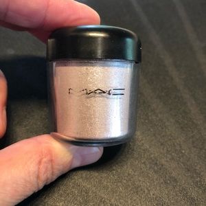 MAC Pigment Color Powder eye shadow.